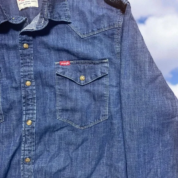 Vintage Wrangler Dark Blue Casual Button Down Shirt - Picture 4 of 7